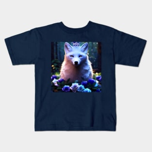 White fox with silver crown Kids T-Shirt